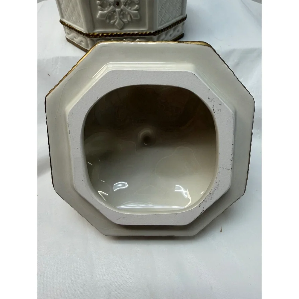 Fitz and Floyd Classics Christmas Fruit Bow Octagon Lidded Canister Gold Trim